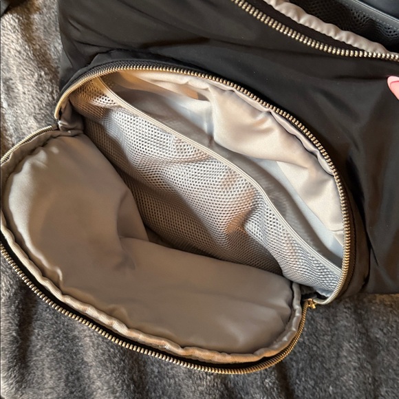 Lululemon diaper bag black
